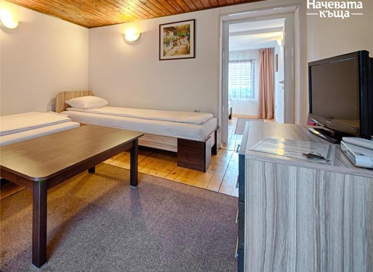 پانسیون Guest House Nachevata Kashta