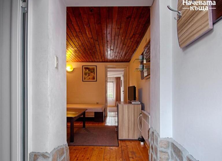 پانسیون Guest House Nachevata Kashta