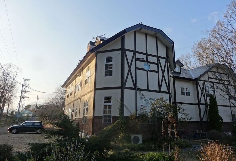 پانسیون Gasthof Arutany