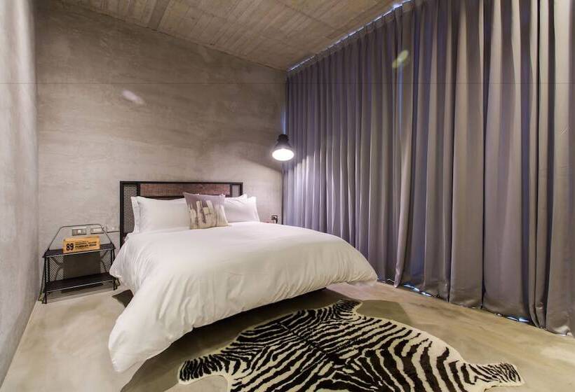 تختخواب و صبحانه Aloe Villa