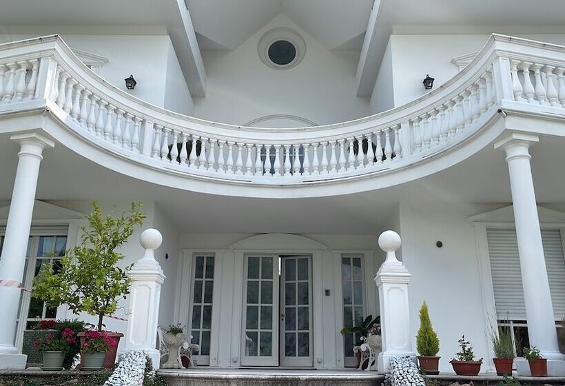 مبيت وإفطار Villa Danieli