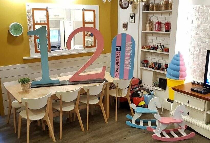 تختخواب و صبحانه Yilan Wind