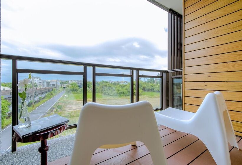 مسافرخانه Fernan B&b