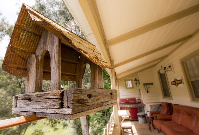 Хостел Mill House