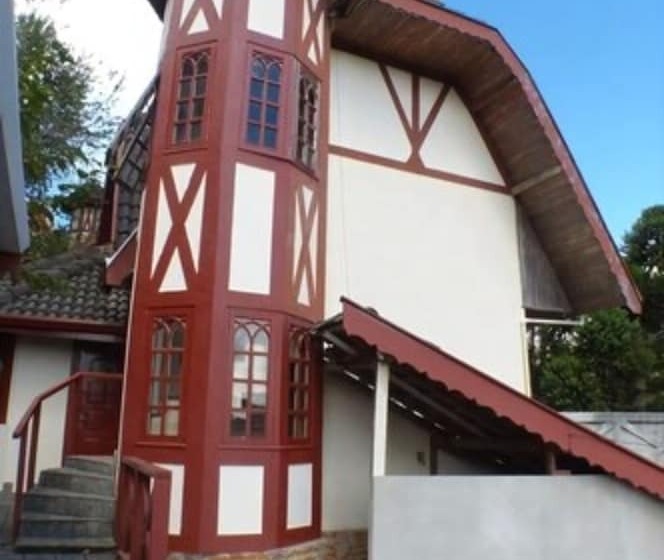 مسافرخانه Pousada Dos Esquilos