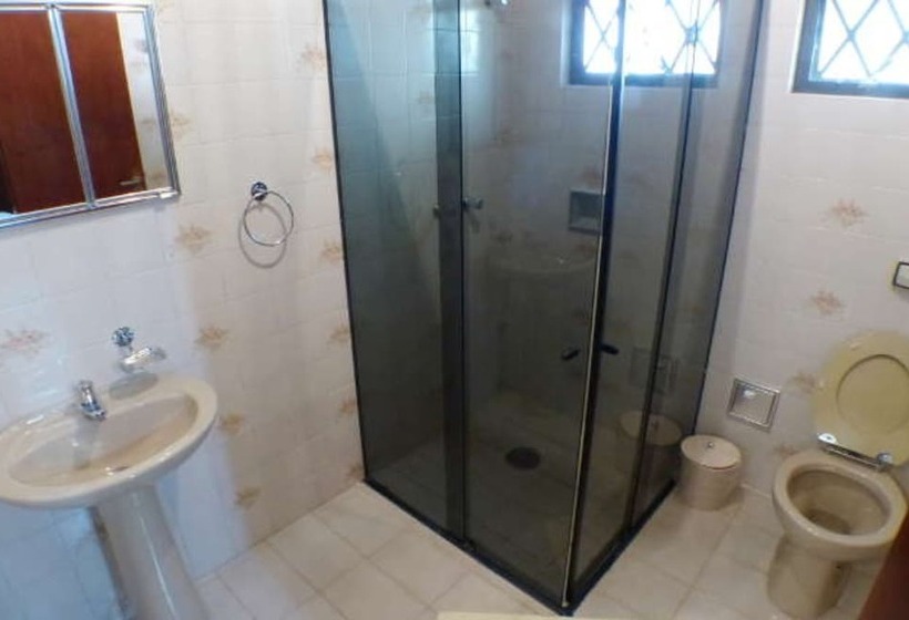 مسافرخانه Pousada Dos Esquilos