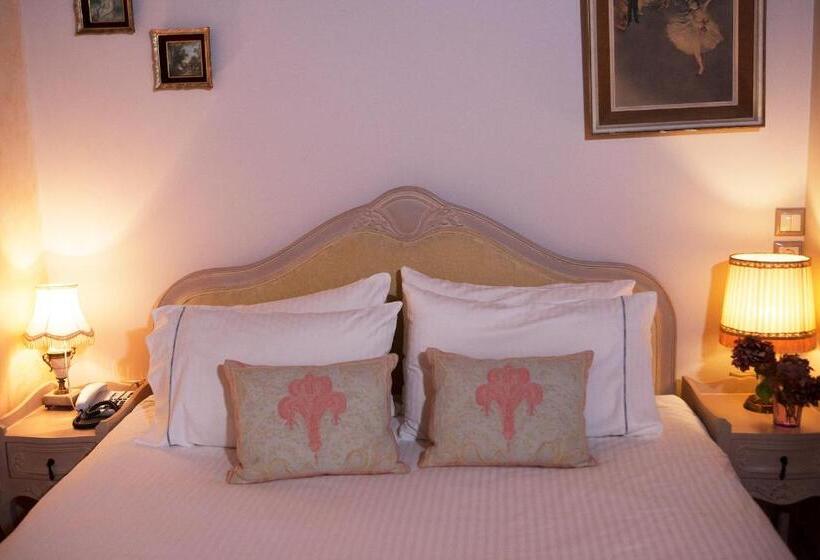 هتل Amaryllis Boutique Guest House