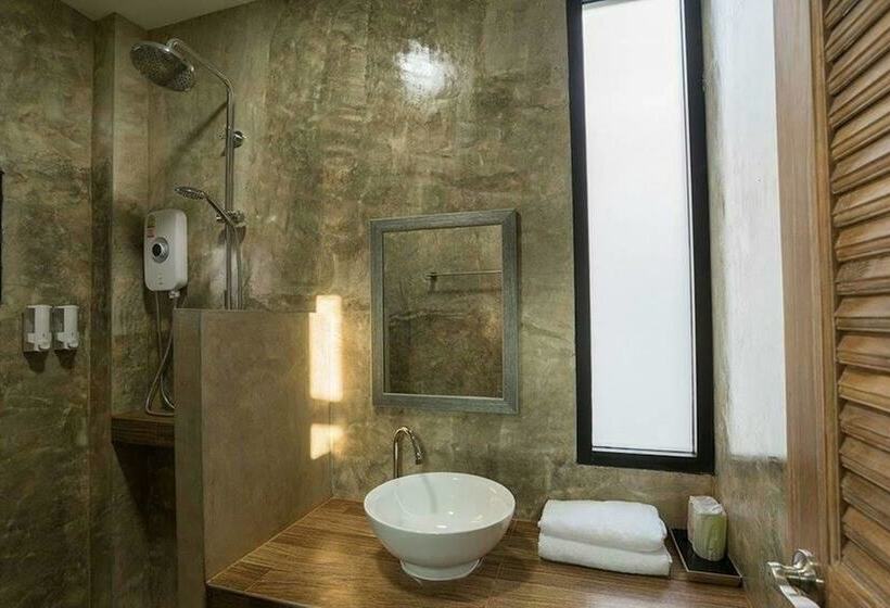 Отель Baansuan Tisa Resort