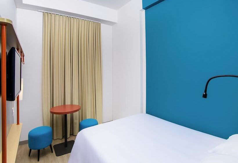 בית מלון כפרי Ibis Budget Itagui
