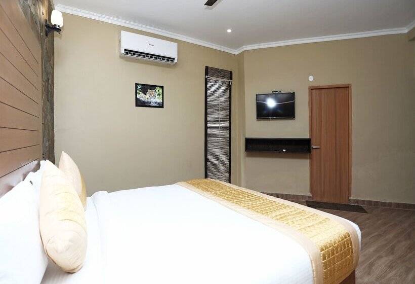 فندق Madhuban Resort