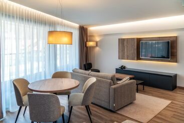 هتل Meta Apartments
