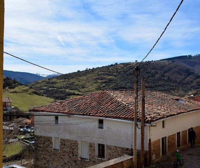 هتل Posada Hoyos De Iregua