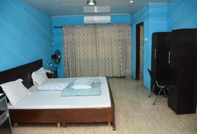 هتل Queens Way Resorts