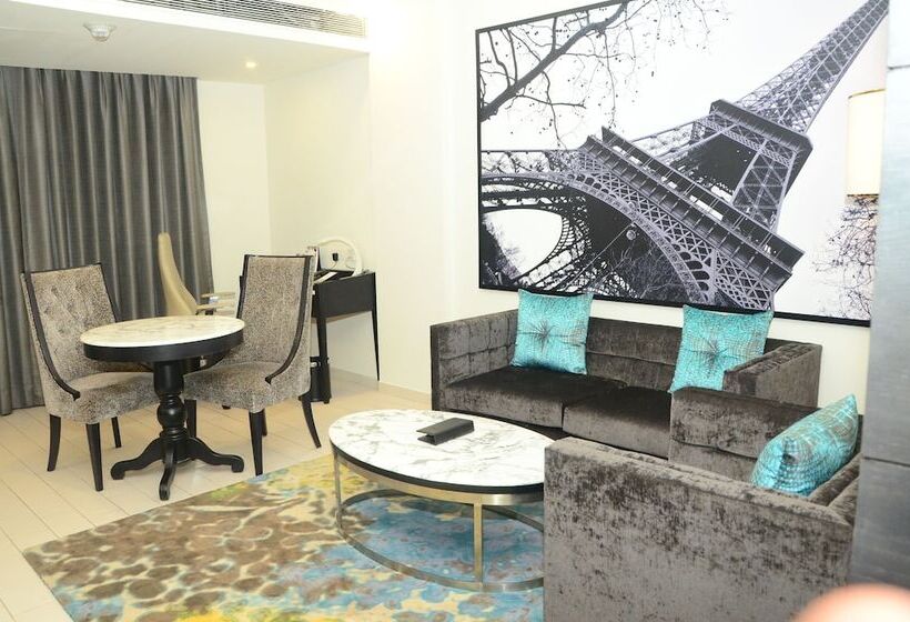 هتل Radisson Chandigarh Zirakpur