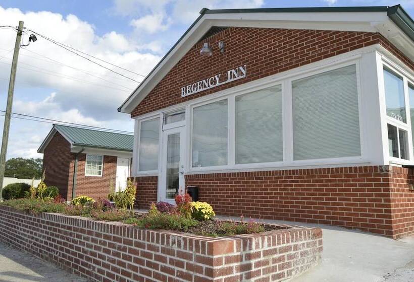 호텔 Regency Inn