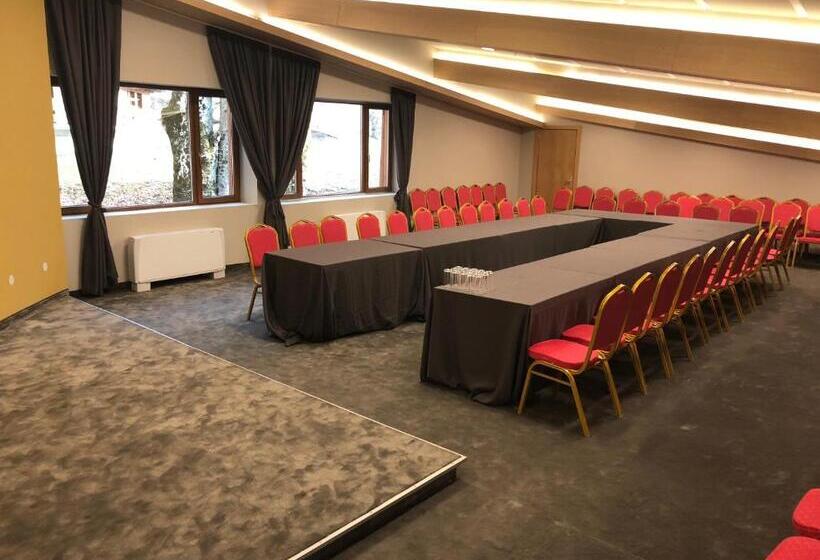 בית מלון כפרי Rilets Resort & Spa