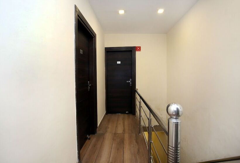 هتل Satkar Avenue By Oyo Rooms