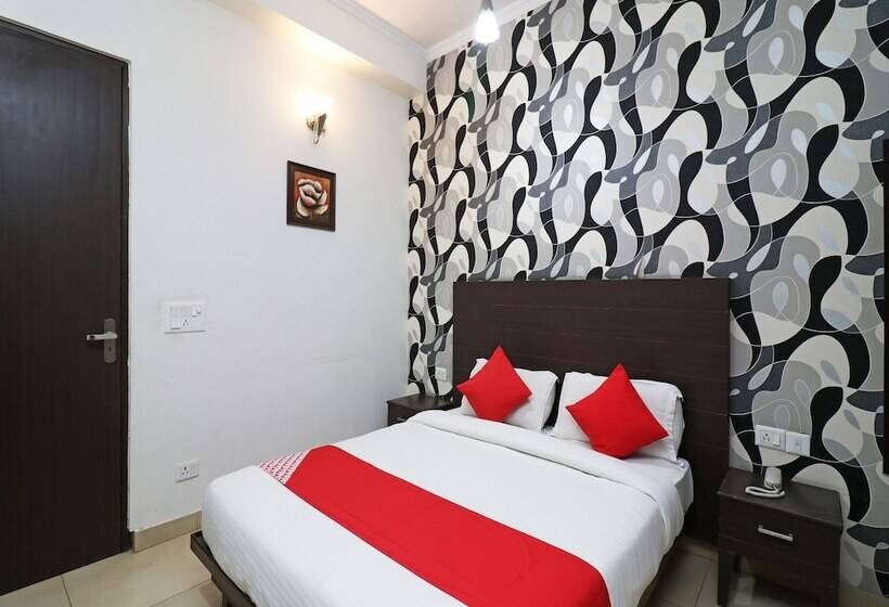 فندق Silver Star By Oyo Rooms