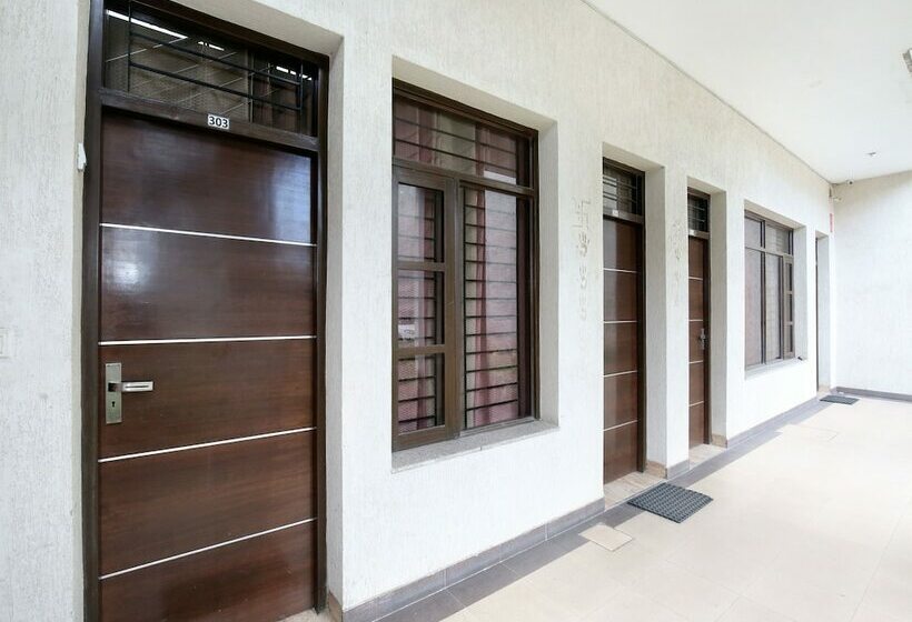 فندق The Green Park Resort