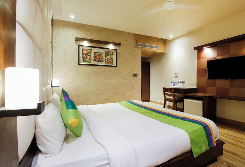 هتل Treebo Punjabi Nature Residency, Near Faridabad Railway Station