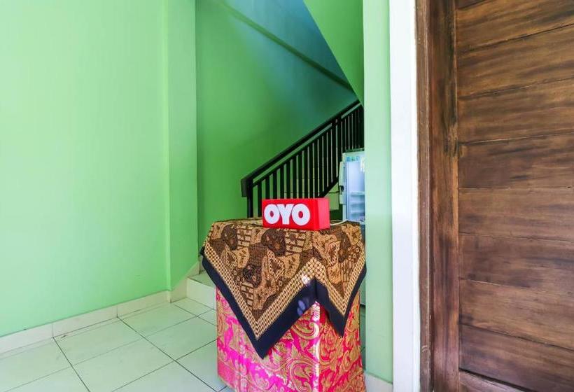 Bed and Breakfast Purnama House Tuban