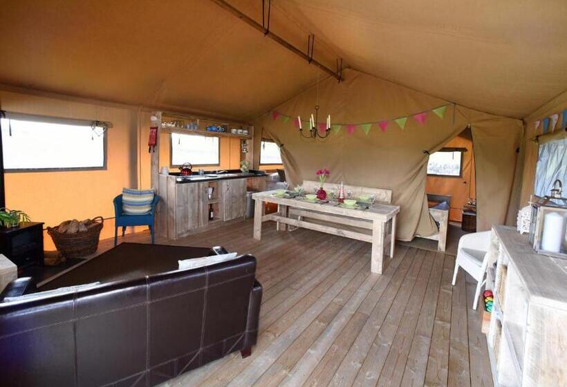 مسافرخانه Carr S Hill Luxury Safari Tents