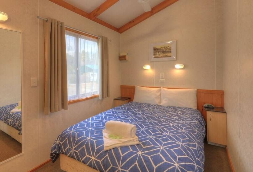 여관 Myrtleford Holiday Park