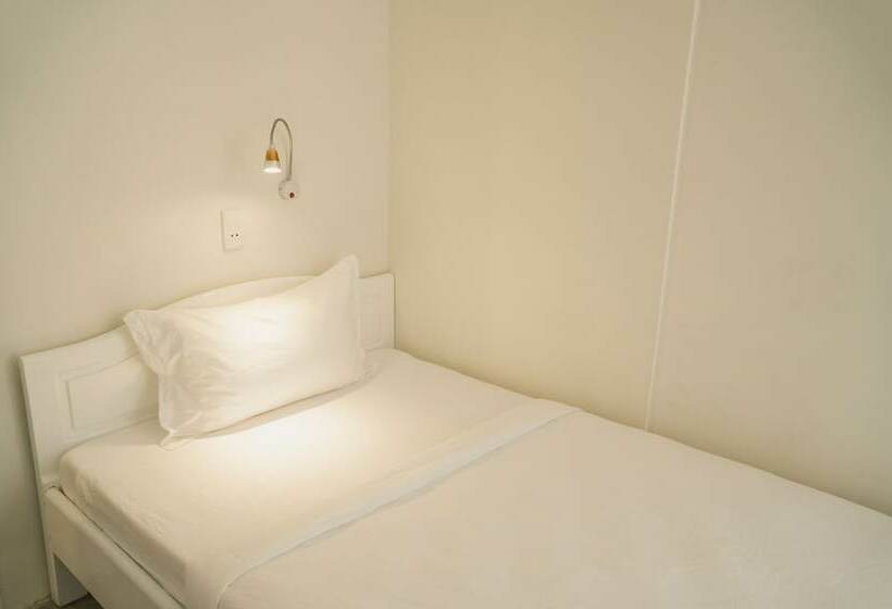 هتل Dango Hostel