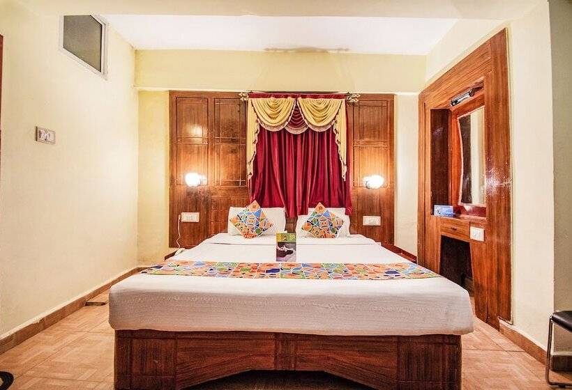 Fabhotel Roshan Residency   Nr Kurinji Andavar Temple