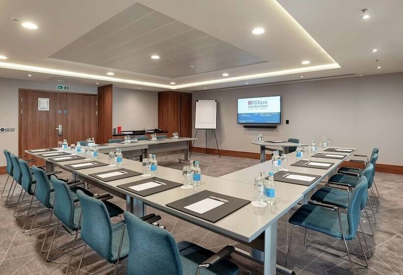 هتل Hilton Garden Inn London Heathrow Terminal 2 And 3