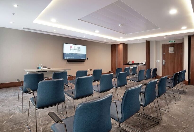هتل Hilton Garden Inn London Heathrow Terminal 2 And 3