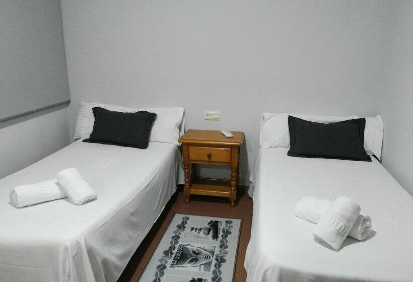 هتل Hostal Nilo