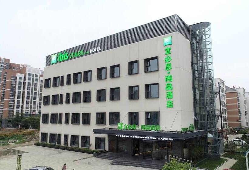 Отель Ibis Styles Suqian Sihong South Hengshan Road