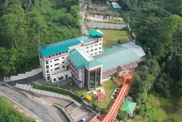 هتل Justa Palampur Resort & Convention Centre