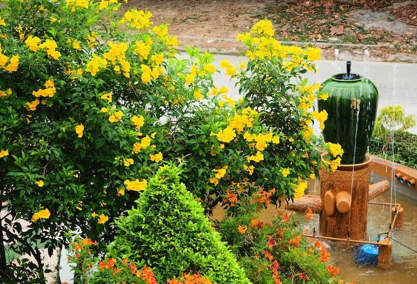 هتل Poolvilla Chiangmai