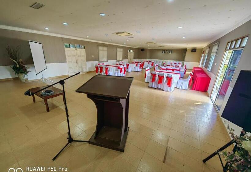 فندق Marang Village Resort & Spa