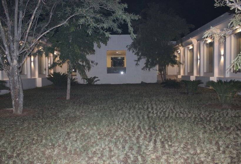 فندق Shubham Resort