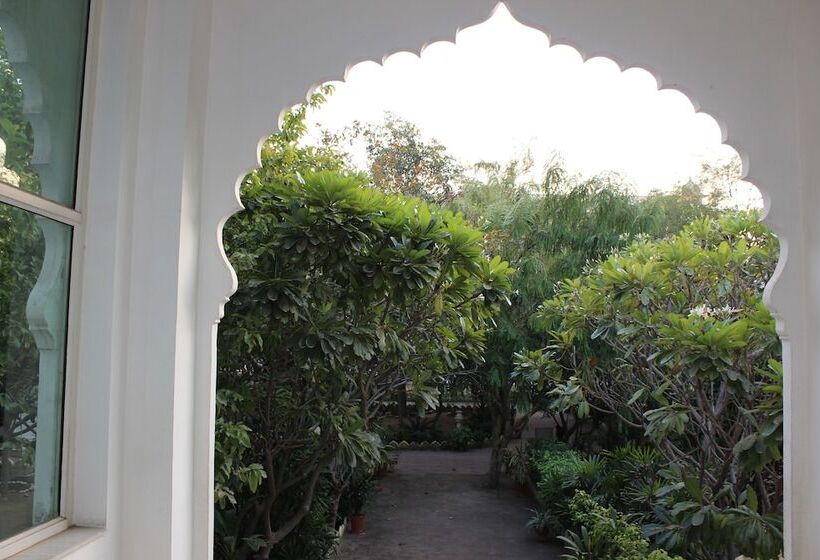 فندق Shubham Resort