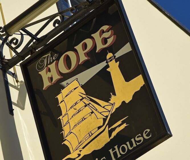 هتل The Hope