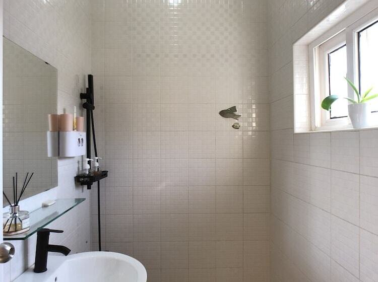 تختخواب و صبحانه One Day Ocean Villa