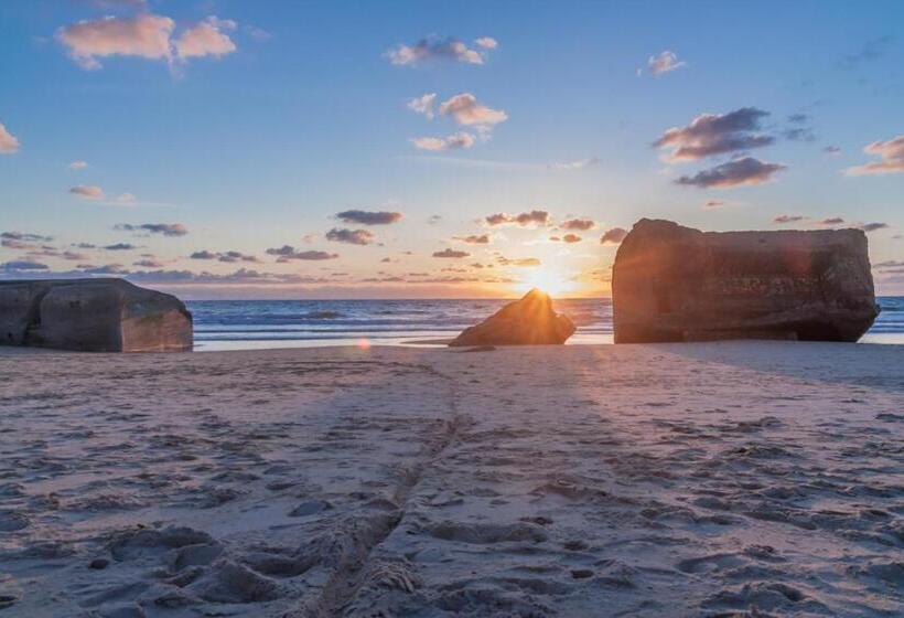 تختخواب و صبحانه Wood N Sea Surf Lodge   Auberge De Jeunesse