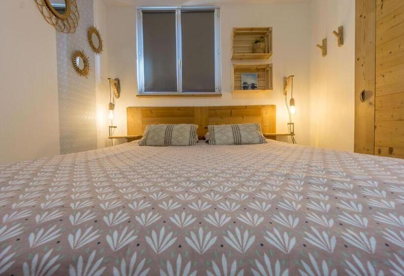 تختخواب و صبحانه Wood N Sea Surf Lodge   Auberge De Jeunesse