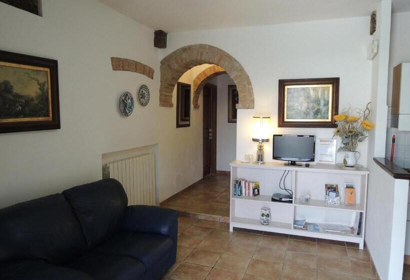 فندق فئة نجمة واحدة Agriturismo Il Colle