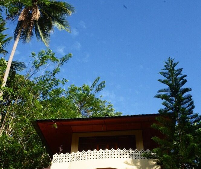 فندق فئة نجمة واحدة Tangkoko Sanctuary Villa