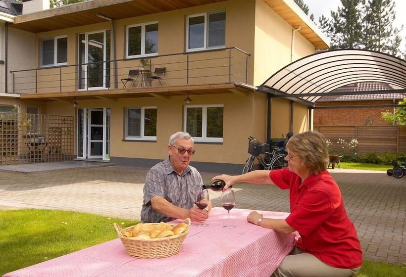 فندق فئة نجمة واحدة Wellness Hasselt Bed & Breakfast