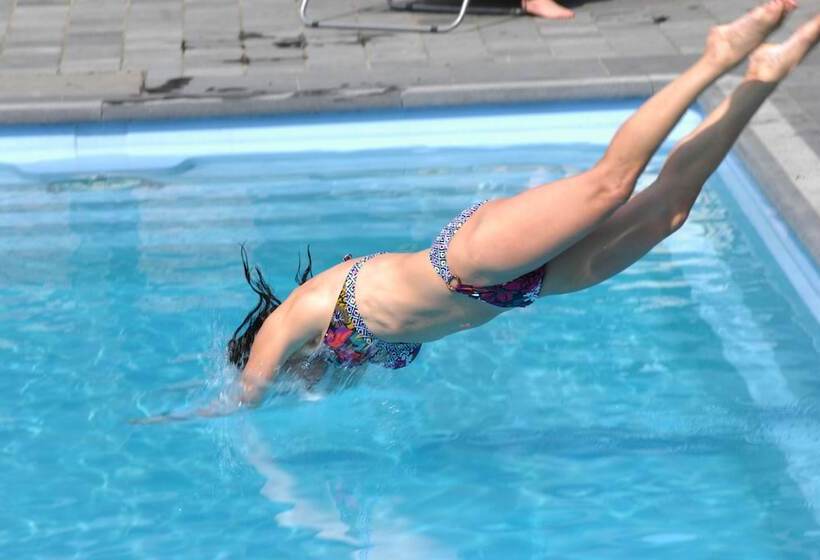فندق فئة نجمة واحدة Wellness Hasselt Bed & Breakfast