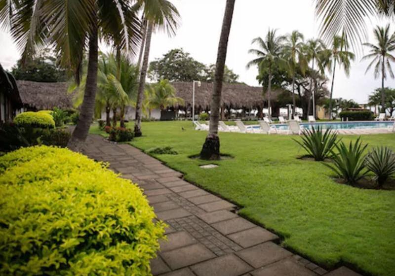 هتل Atami Escape Resort