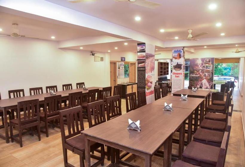 فندق Candolim Grande