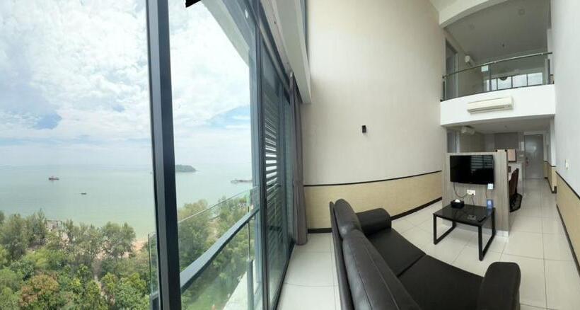 D Wharf Hotel & Serviced Residence