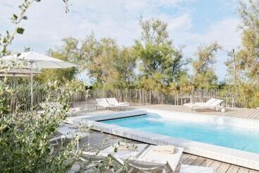 هتل Plage Palace & Spa